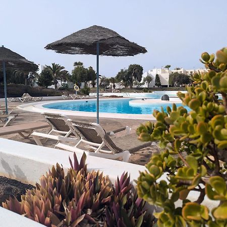 Charming Flat In Los Molinos With Terrace & Pools, Near Playa Bastian Costa Teguise Zewnętrze zdjęcie