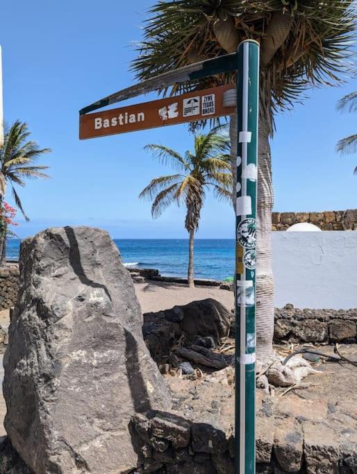 Charming Flat In Los Molinos With Terrace & Pools, Near Playa Bastian Costa Teguise Zewnętrze zdjęcie