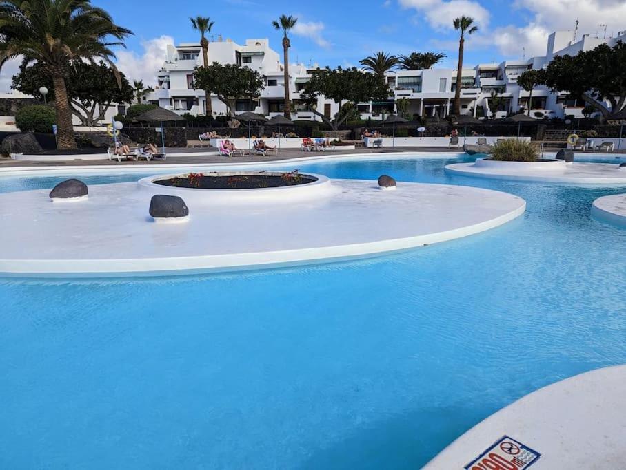 Charming Flat In Los Molinos With Terrace & Pools, Near Playa Bastian Costa Teguise Zewnętrze zdjęcie