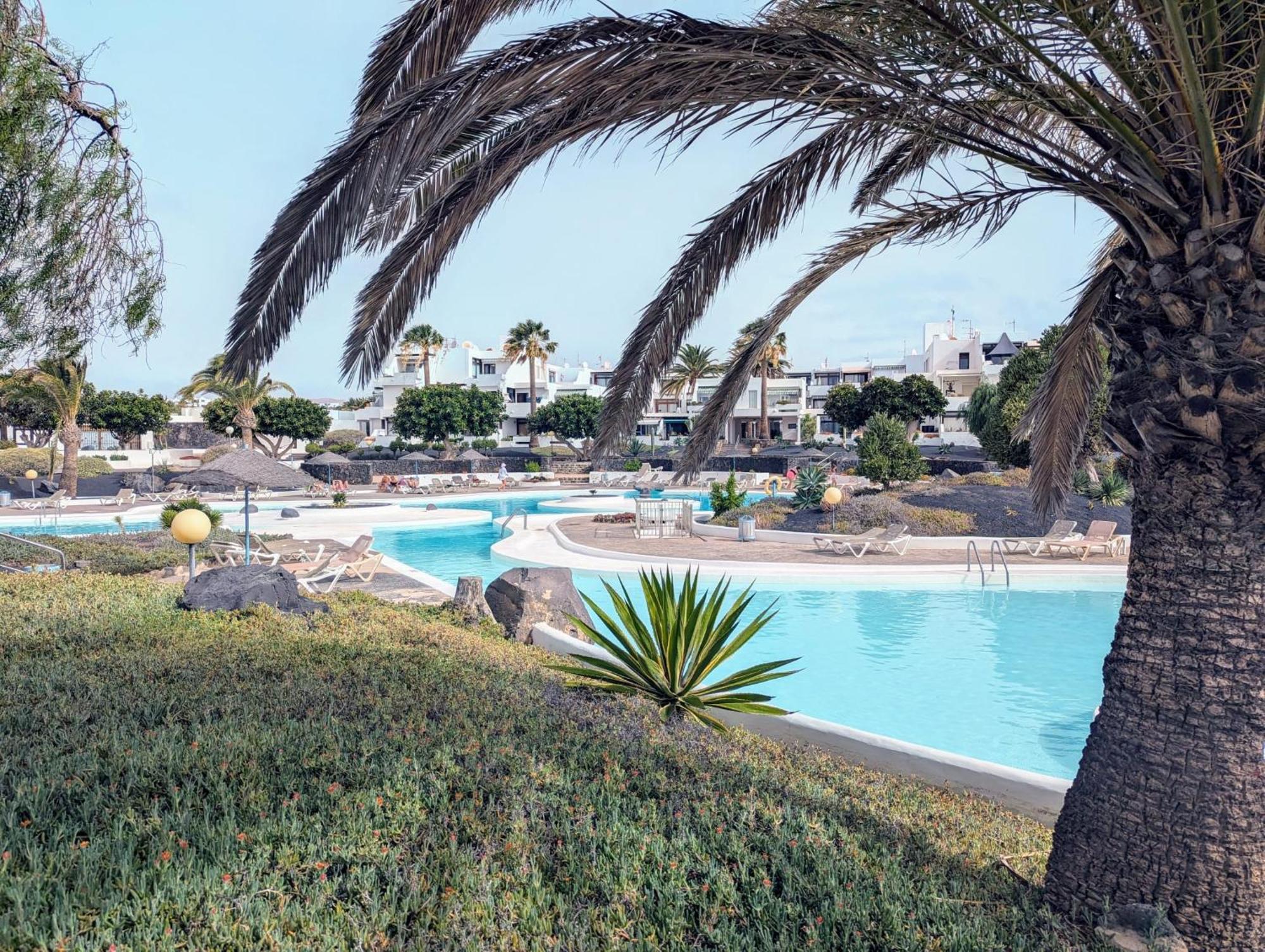 Charming Flat In Los Molinos With Terrace & Pools, Near Playa Bastian Costa Teguise Zewnętrze zdjęcie